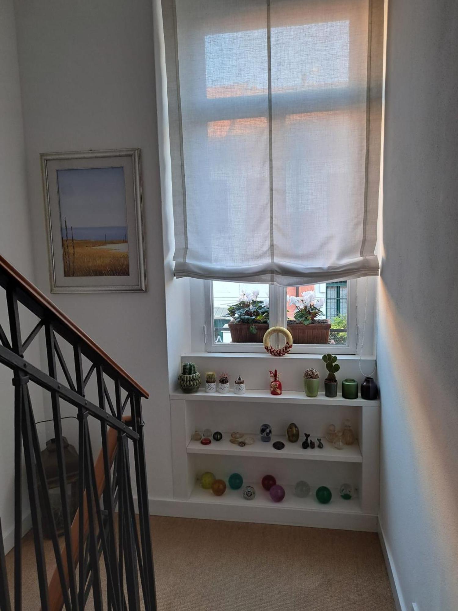 Casa Mari - Free Secure Parking, Breakfast, Private Bathroom, Wifi, Garden, Aircon, 3 Min Walk To Metro And Train Station ミラノ エクステリア 写真