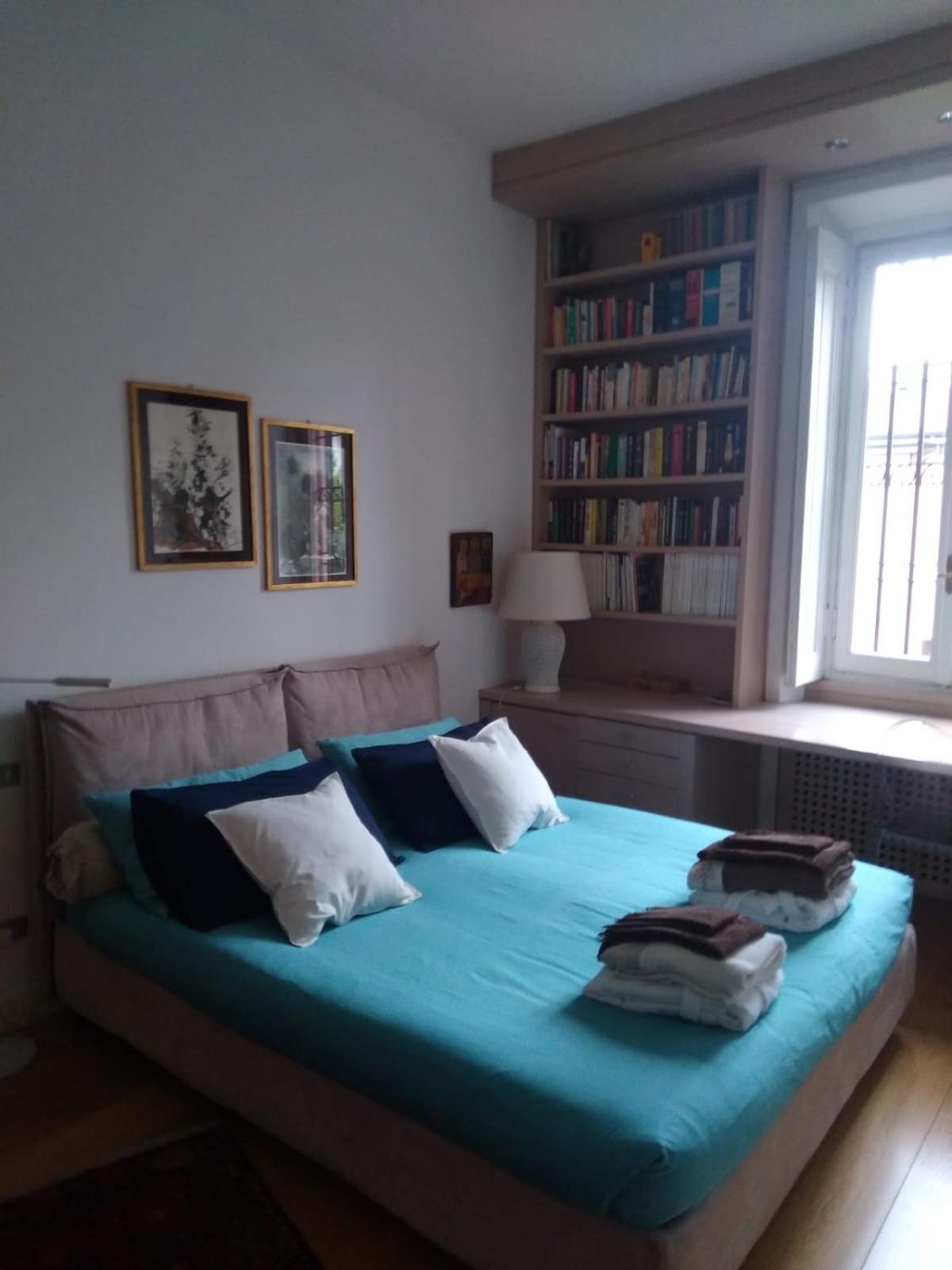 Casa Mari - Free Secure Parking, Breakfast, Private Bathroom, Wifi, Garden, Aircon, 3 Min Walk To Metro And Train Station ミラノ エクステリア 写真